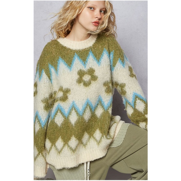 POL Fuzzy Round Neck Floral Print Loose Fit Sweater top - Picture 2 of 6